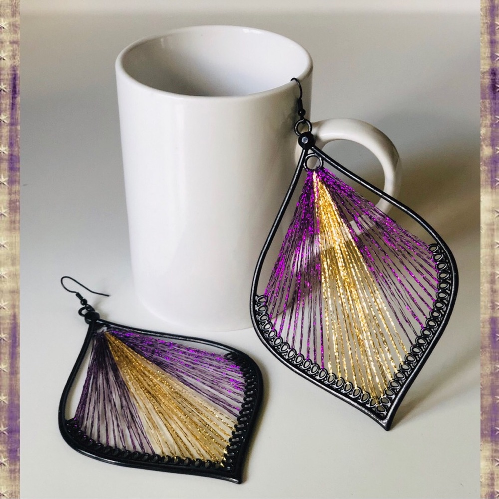(NWOT) Large Teardrop Fashion Earrings